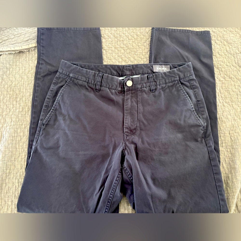 2 pair Men’s Bonoros khaki pant in Navy 33/32 length.  * 2 pair